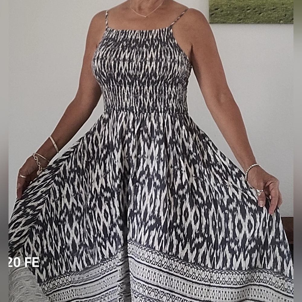 Elegant Black and White Patterned Dress